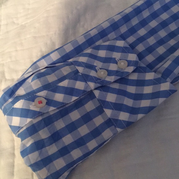 Shirt - Picture 4 of 6